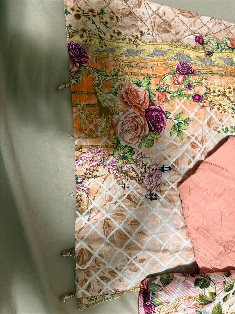 Floral Embellished Kurta Set with Peach Trousers - Picture 3 of 9